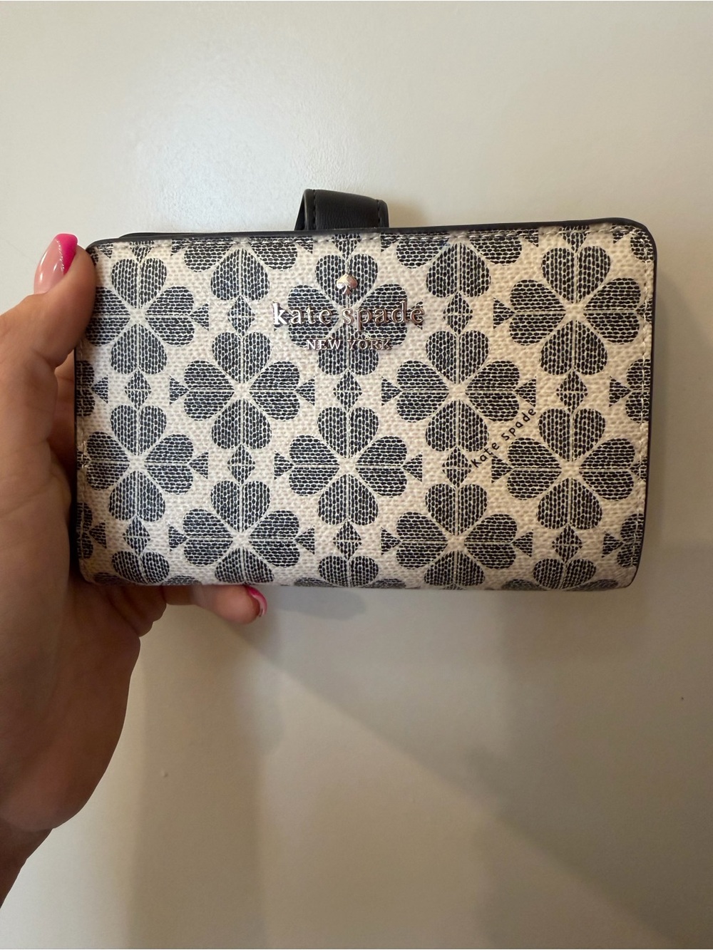 kate spade Black & Cream Floral Pattern Saffiano Wallet